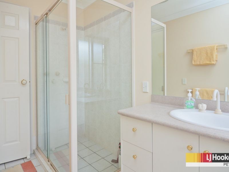 45 Kirri Avenue, Petrie QLD 4502