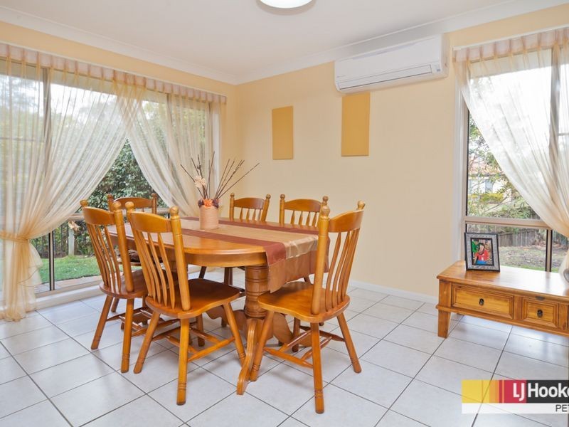 45 Kirri Avenue, Petrie QLD 4502