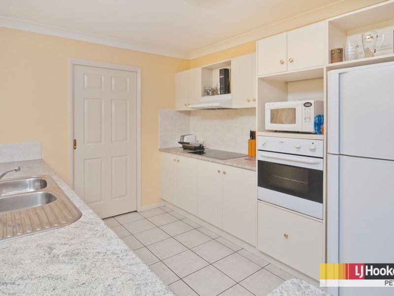 45 Kirri Avenue, Petrie QLD 4502