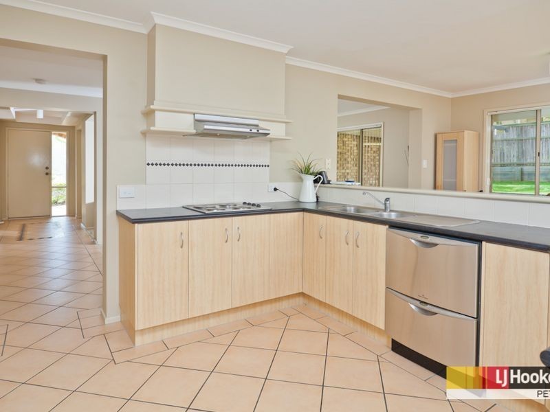 45 Affleck Avenue, Petrie QLD 4502