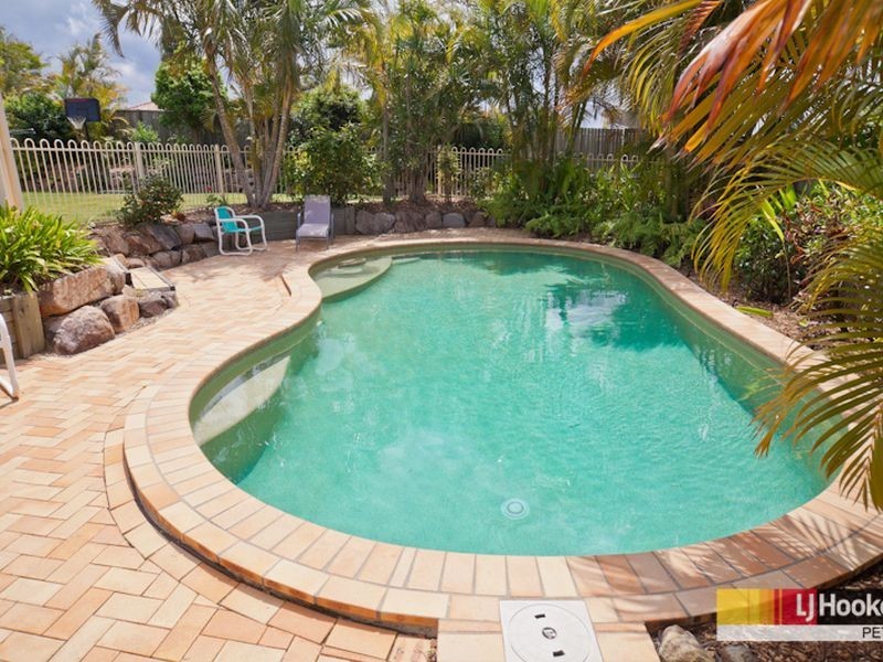 44 Affleck Avenue, Petrie QLD 4502