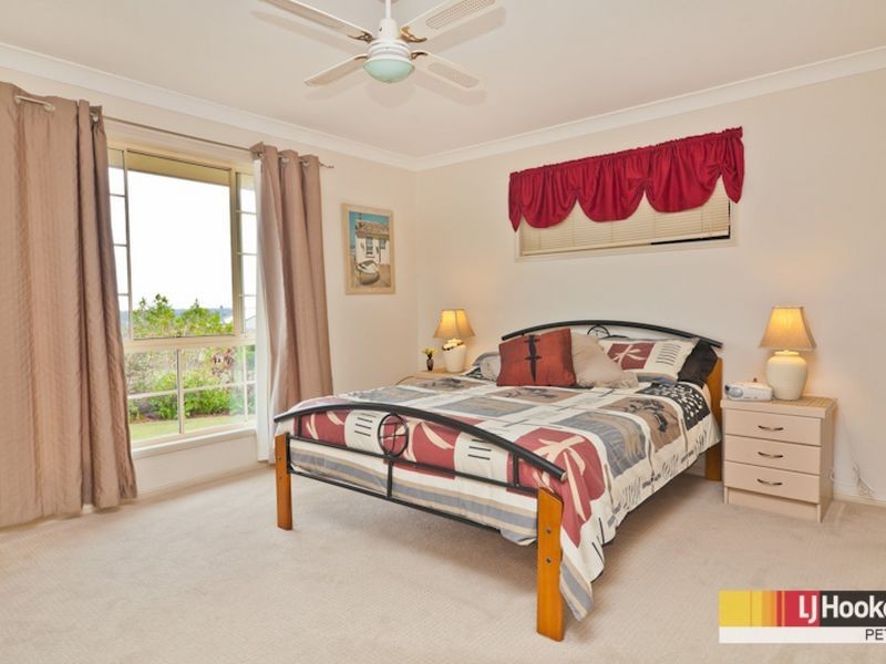 44 Affleck Avenue, Petrie QLD 4502