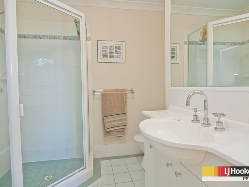 44 Affleck Avenue, Petrie QLD 4502