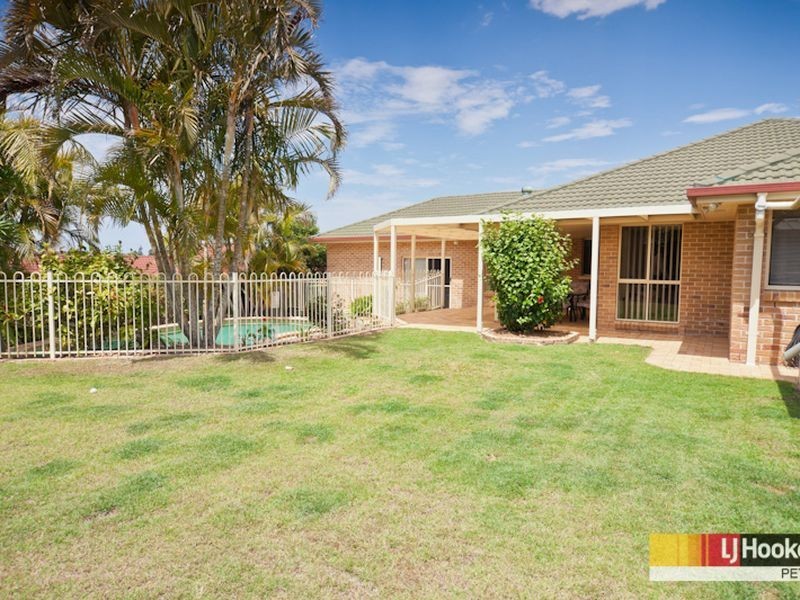 44 Affleck Avenue, Petrie QLD 4502
