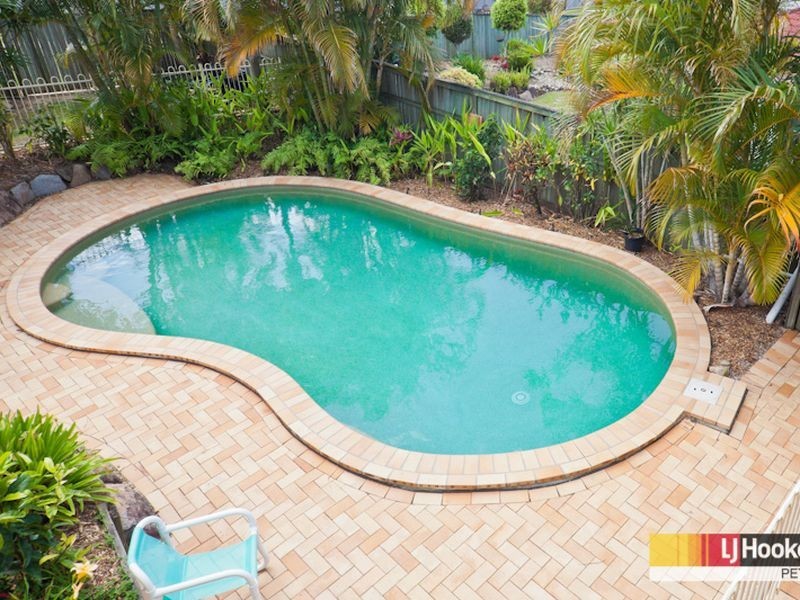 44 Affleck Avenue, Petrie QLD 4502