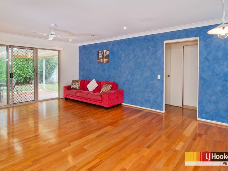 9 Poplar Place, Kallangur QLD 4503