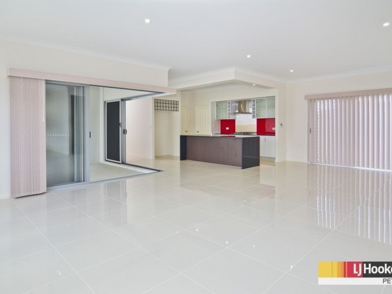 38 Clearwater Crescent, Murrumba Downs QLD 4503