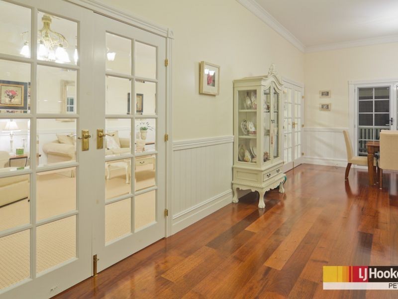 63 Kirri Avenue, Petrie QLD 4502