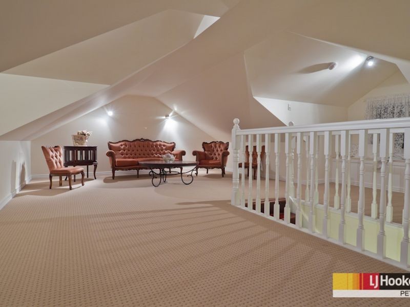 63 Kirri Avenue, Petrie QLD 4502