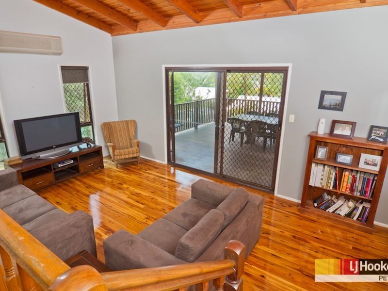 23 Chamberry Rd, Petrie QLD 4502