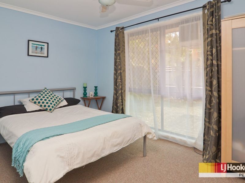 23 Chamberry Rd, Petrie QLD 4502