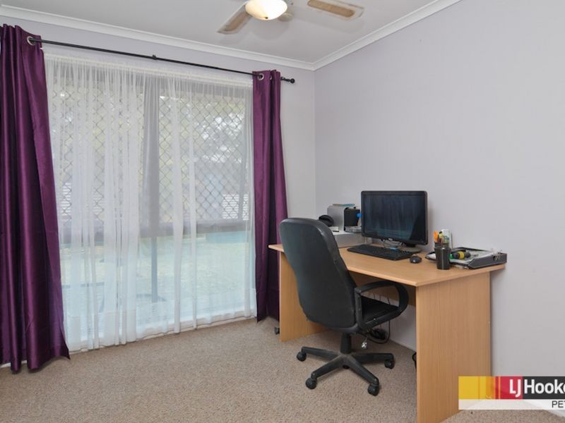 23 Chamberry Rd, Petrie QLD 4502