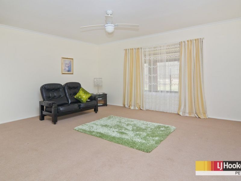 40 Frenchs Rd, Petrie QLD 4502