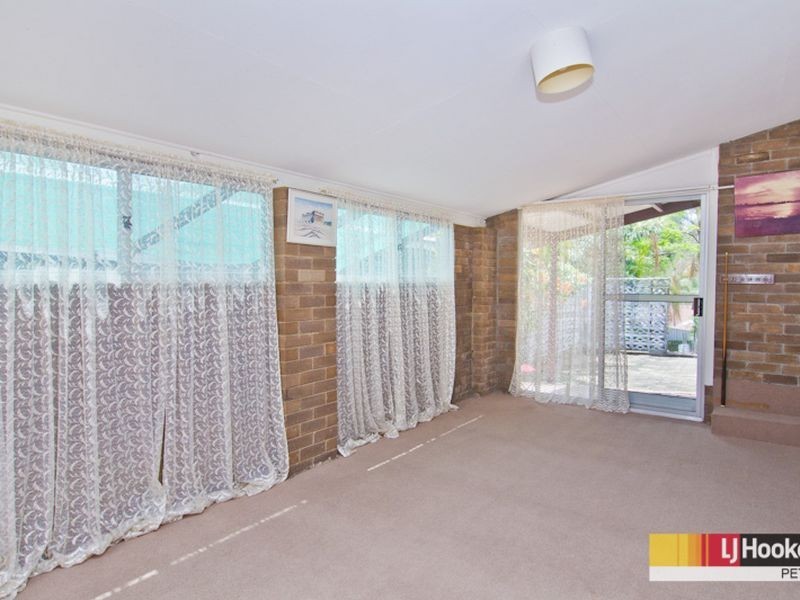 40 Frenchs Rd, Petrie QLD 4502