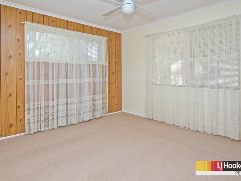 40 Frenchs Rd, Petrie QLD 4502