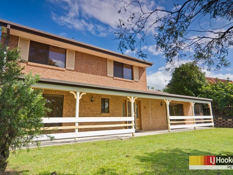 18 Brittainy Street, Petrie QLD 4502