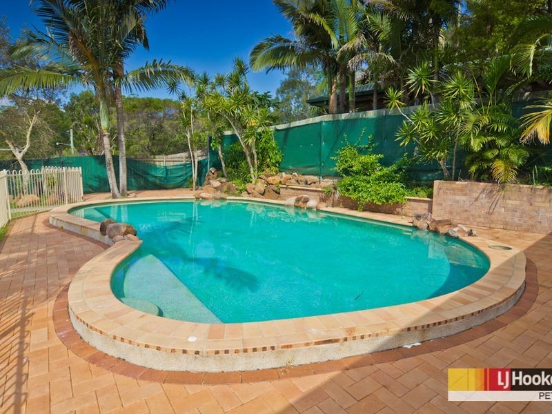 18 Brittainy Street, Petrie QLD 4502