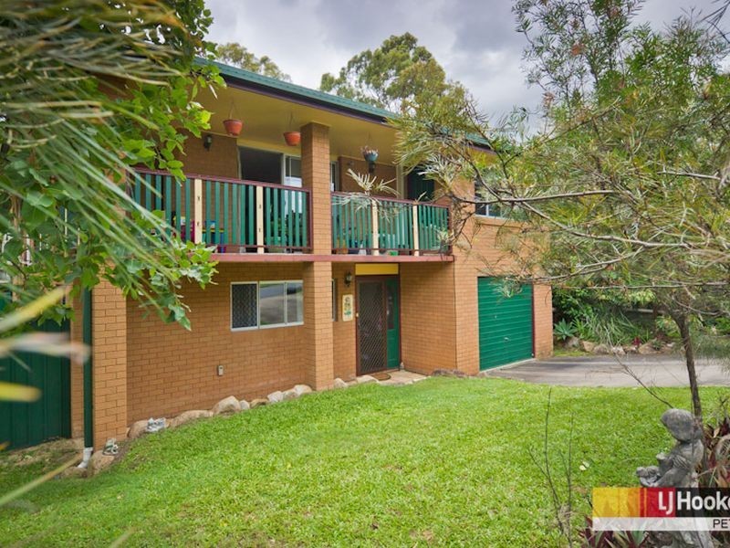 3 Roseville Street, Petrie QLD 4502