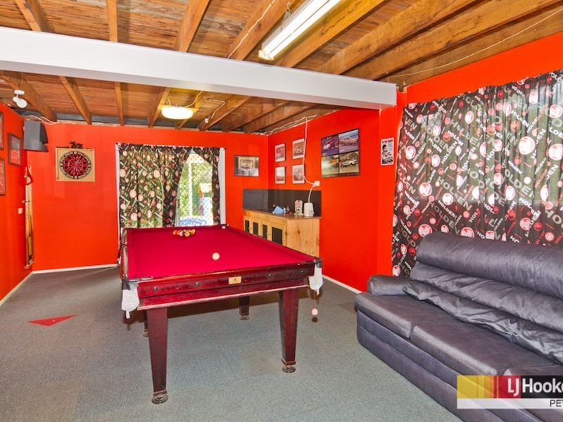 3 Roseville Street, Petrie QLD 4502