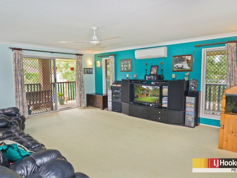 3 Roseville Street, Petrie QLD 4502
