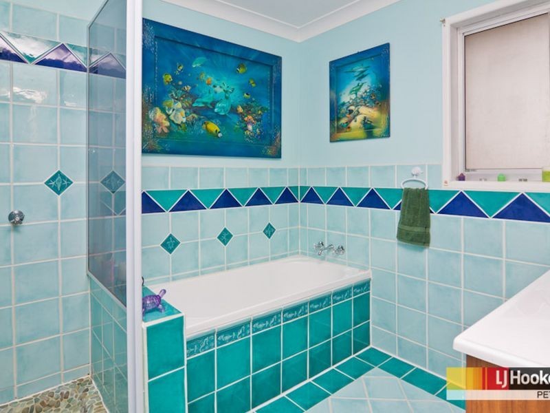 3 Roseville Street, Petrie QLD 4502