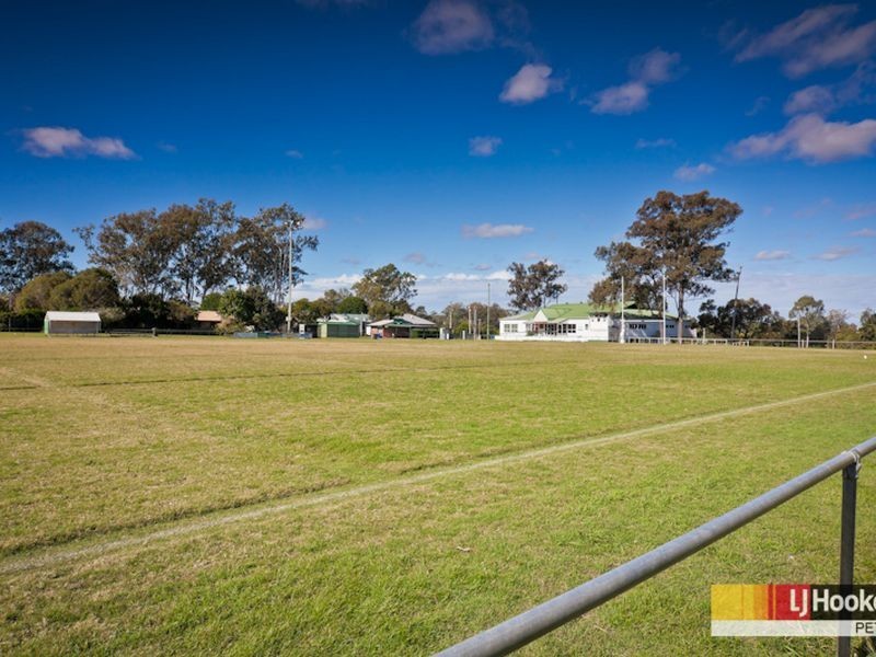 24 Toulouse Avenue, Petrie QLD 4502