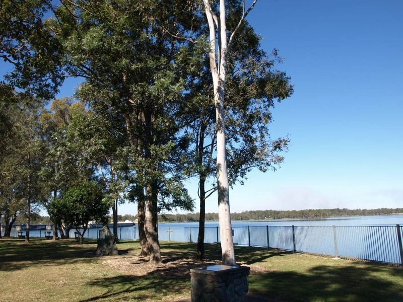 24 Toulouse Avenue, Petrie QLD 4502