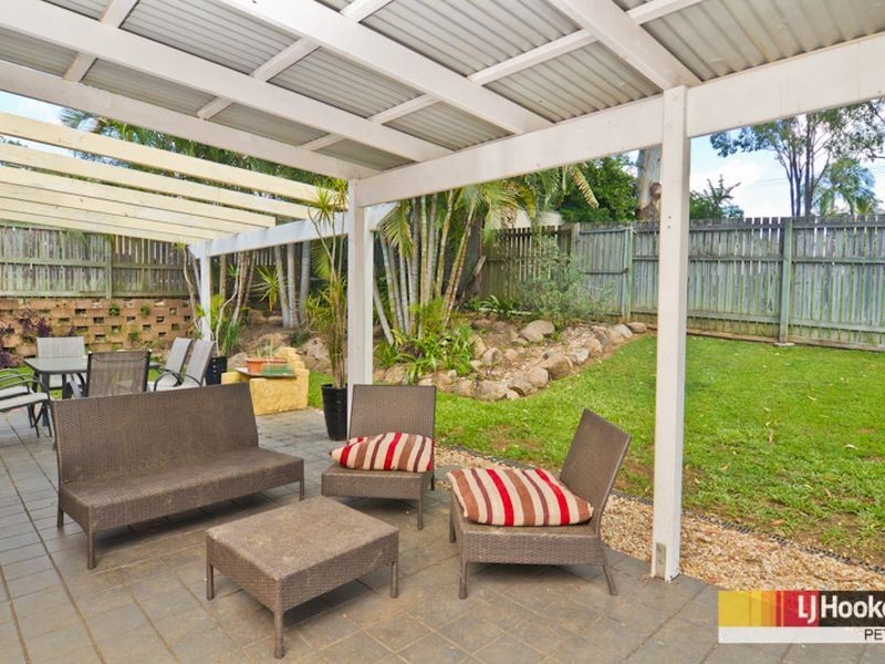 17 Vaucluse Crescent, Petrie QLD 4502
