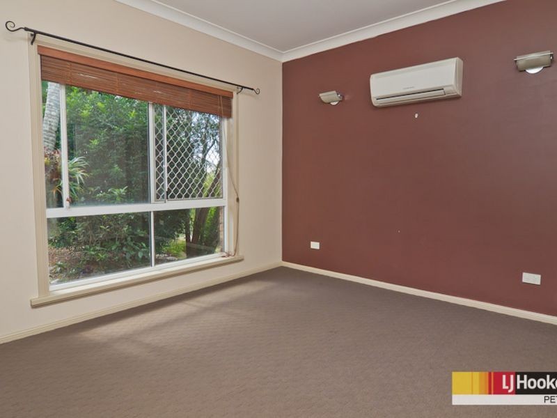 17 Vaucluse Crescent, Petrie QLD 4502