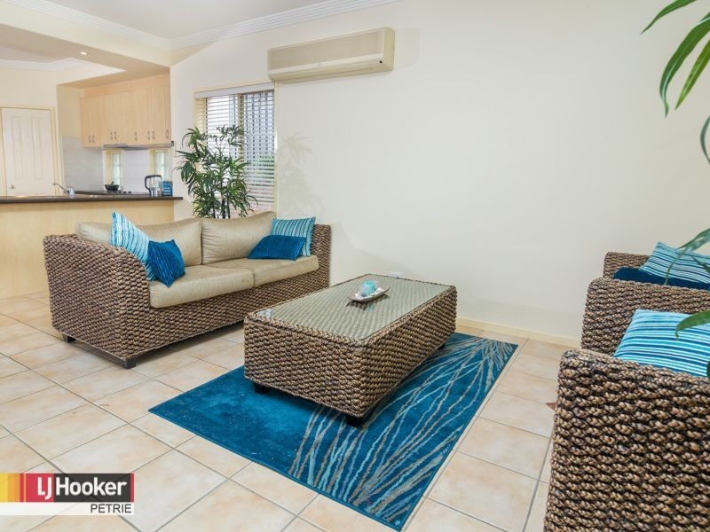 8 Turnbull Court, Petrie QLD 4502