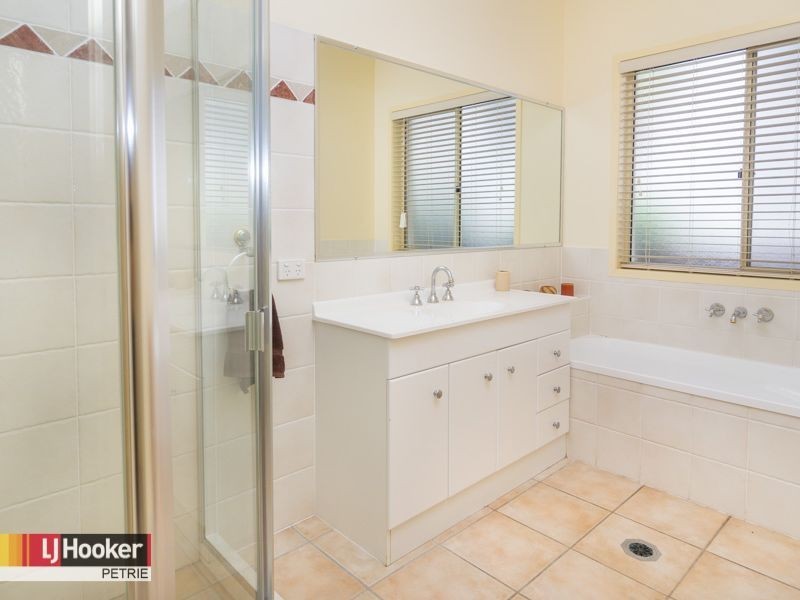 8 Turnbull Court, Petrie QLD 4502