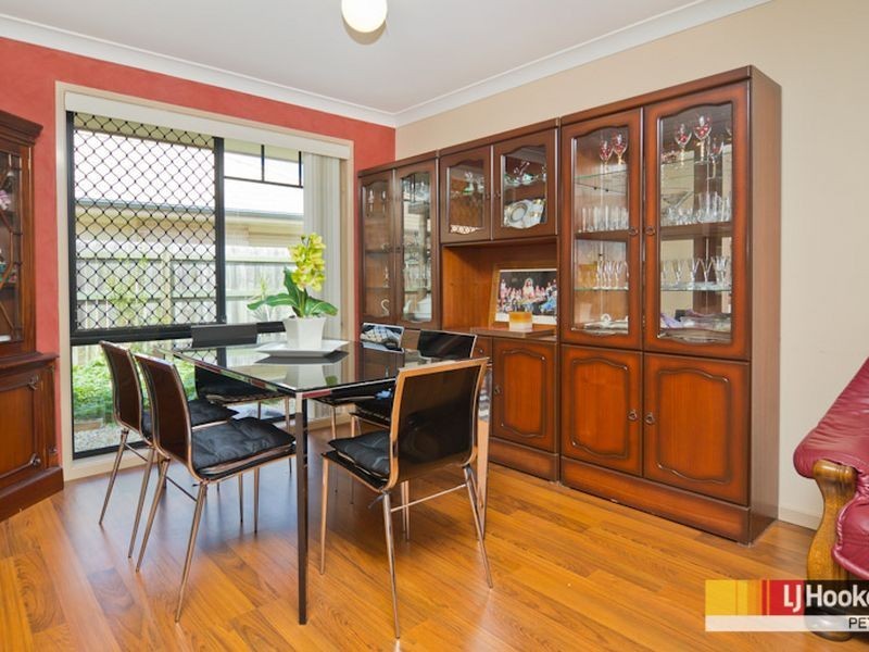 11 Schoolside Place, Bracken Ridge QLD 4017