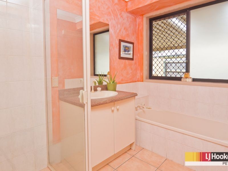 11 Schoolside Place, Bracken Ridge QLD 4017