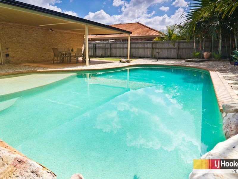 11 Schoolside Place, Bracken Ridge QLD 4017