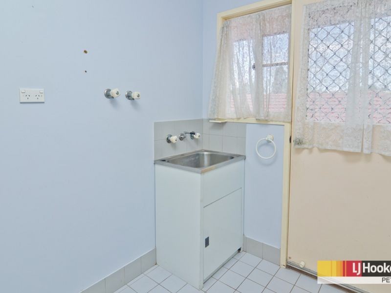 6 Brewster Court, Petrie QLD 4502