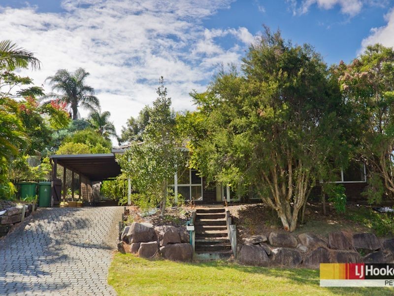 6 Brewster Court, Petrie QLD 4502
