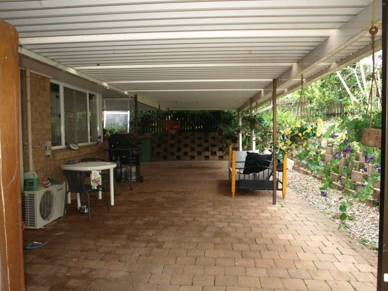 8 Brewster Court, Petrie QLD 4502