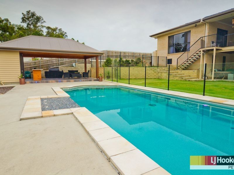 129 Corvus Drive, Cashmere QLD 4500