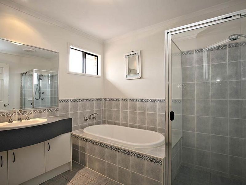 40 Hunter Circuit, Petrie QLD 4502