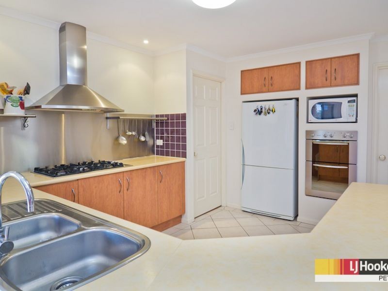 40 Hunter Circuit, Petrie QLD 4502