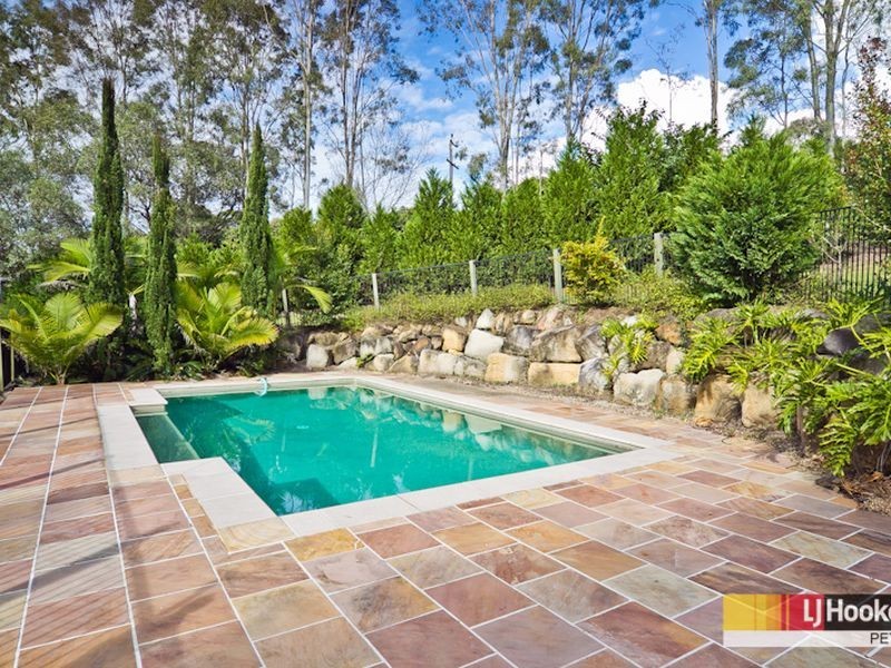 24 Vores Rd, Whiteside QLD 4503