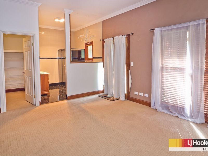 24 Vores Rd, Whiteside QLD 4503