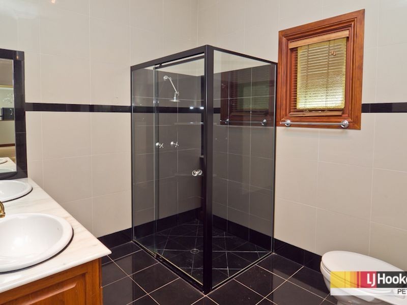 24 Vores Rd, Whiteside QLD 4503