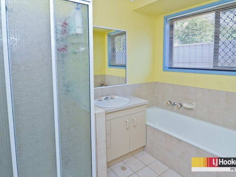 3 Toulouse Avenue, Petrie QLD 4502