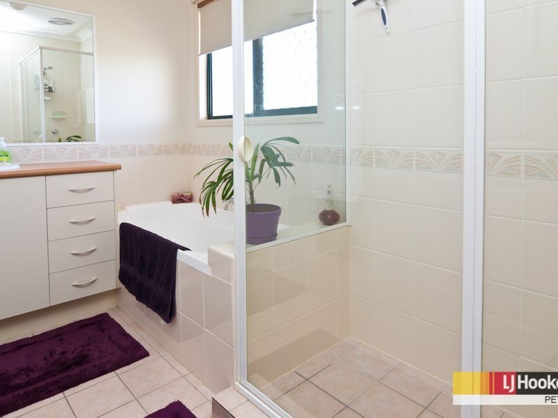 102 Sheaves Road, Kallangur QLD 4503