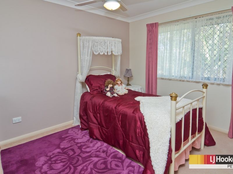102 Sheaves Road, Kallangur QLD 4503