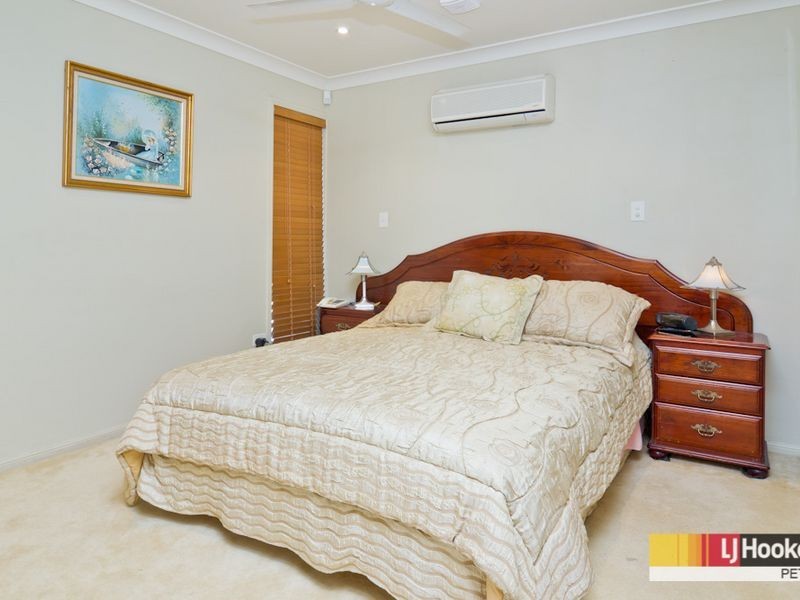 4 St Quentin Rd, Petrie QLD 4502