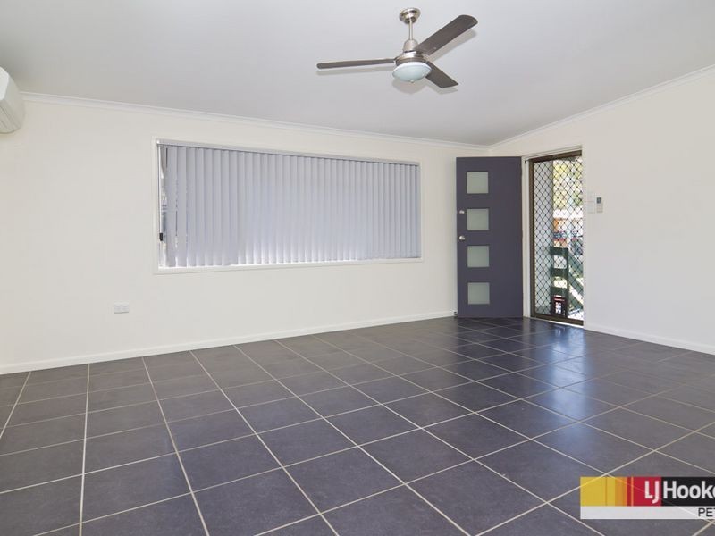 7 Carwell Avenue, Petrie QLD 4502