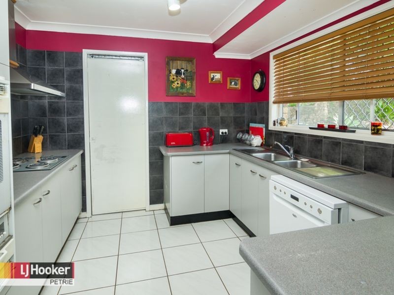 68 Young Street, Petrie QLD 4502