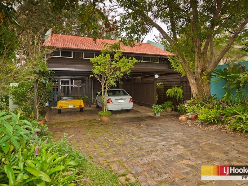 38 Pinelands Street, Lawnton QLD 4501